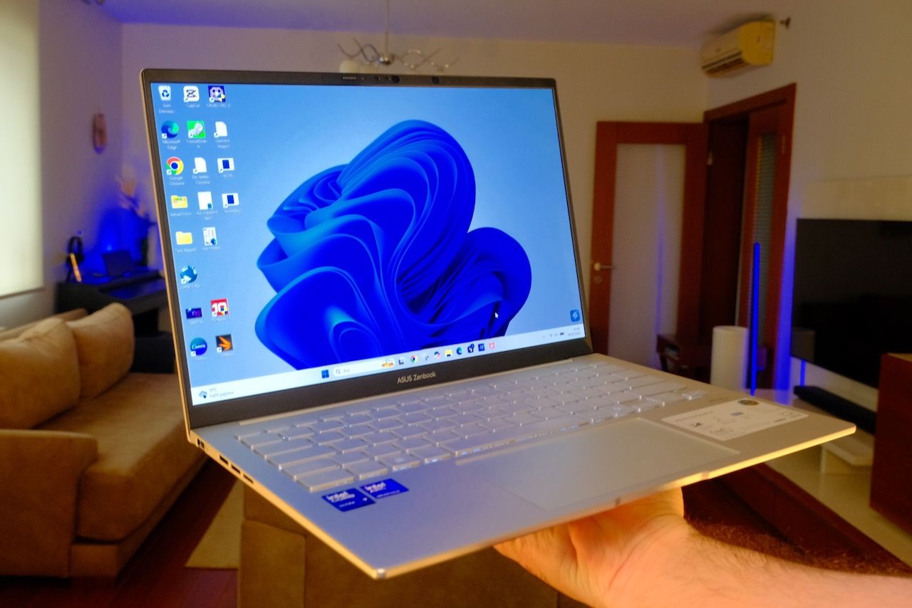 ASUS Zenbook 14 UX3405CA İncelemesi: Performans, Tasarım ve Özellikler