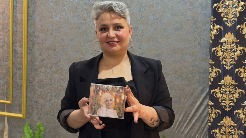 yerel-radyonun-sahibi-34-yasindaki-elif-cevahir-sahin-evinin-balkonunda-olu-bulundu-vwkNp6TO