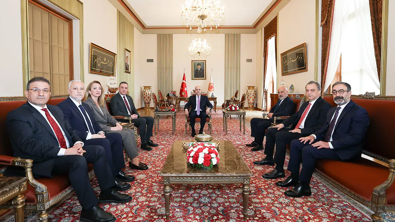 numan-kurtulmus-tbb-baskani-erinc-sagkan-ile-bir-araya-geldi-gundem-avukatlara-yonelik-siddet-gVipKpuq
