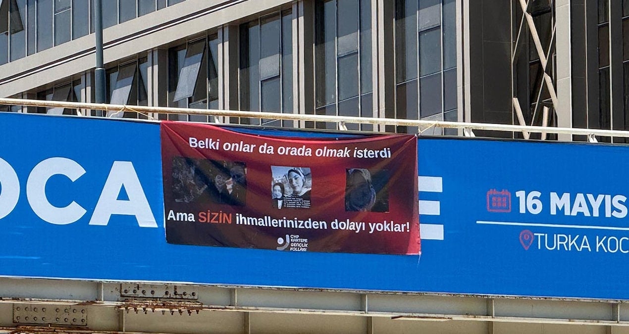 olen-genclerin-fotograflariyla-erdoganin-etkinligine-protesto-Utx44bn7