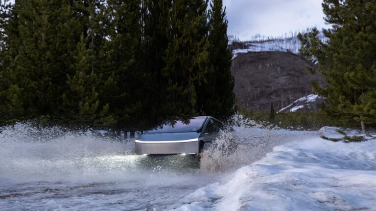 ucuz-tesla-cybertruckin-husranla-biten-hikayesi-200-adet-bile-satamadi-N1un9n83