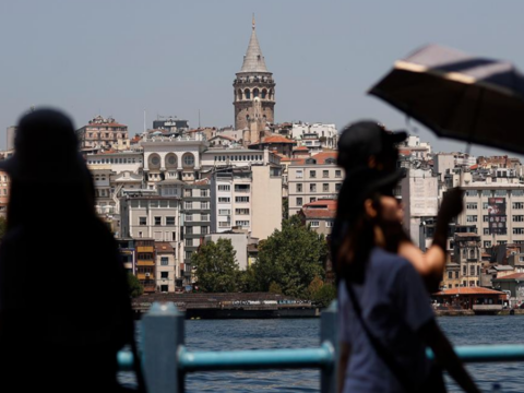 Istanbulda sicaklik 33 dereceyi gorecek ONlXTsD2